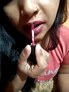 Sexy Divya   online show from February 27, 10:42 pm