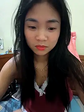 Lynly k2 online show from March 5, 9:05 am