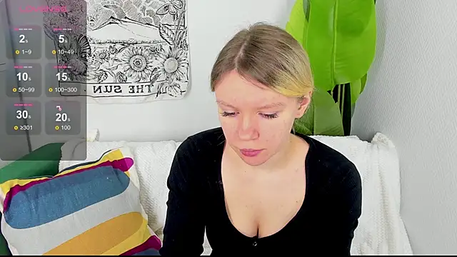 Monisees online show from January 19, 2:30 am