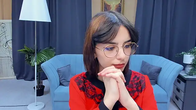 KellyeSieck online show from November 12, 9:18 am