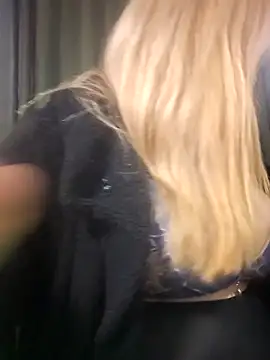 karlaanqui1 online show from January 19, 1:29 pm