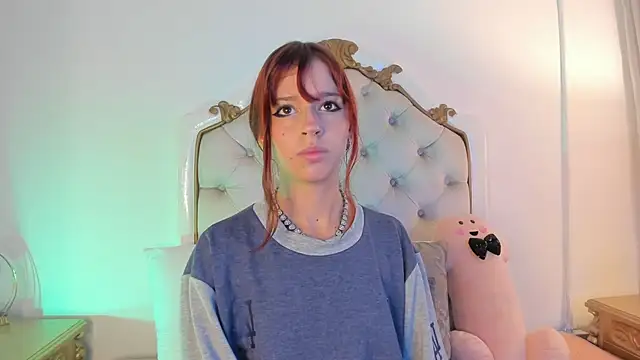 scarlett smith 3 online show from June 2, 2:23 am
