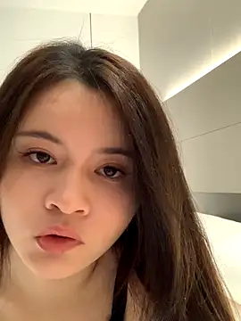 hoho-is online show from November 18, 5:14 pm