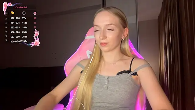 LaceDream online show from December 19, 5:38 pm