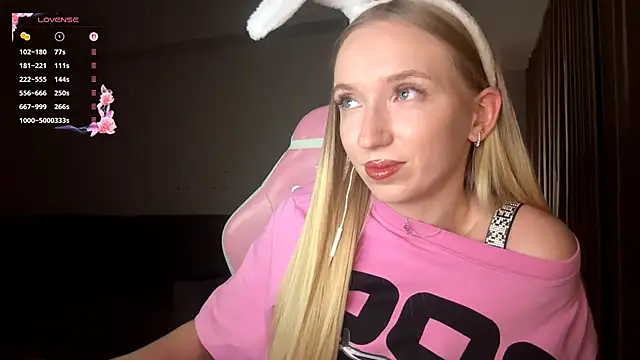 LaceDream online show from December 17, 5:28 pm