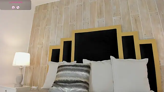 sofiaivanova online show from March 11, 4:17 am