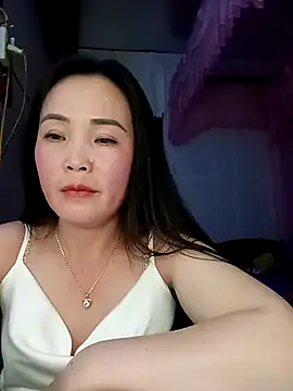 Feeling-hot online show from March 5, 3:08 pm