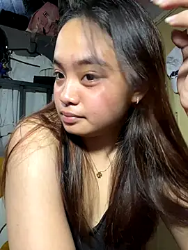 pinayyours18 online show from November 23, 5:43 am