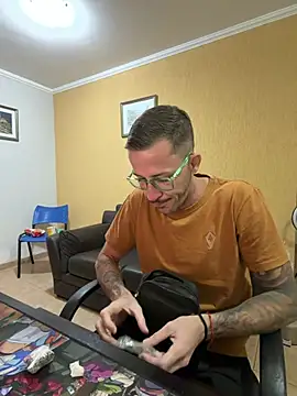 Lucasjandre online show from July 17, 9:18 pm
