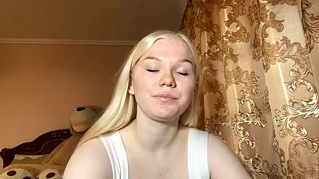 LynellMahe online show from November 30, 10:19 am