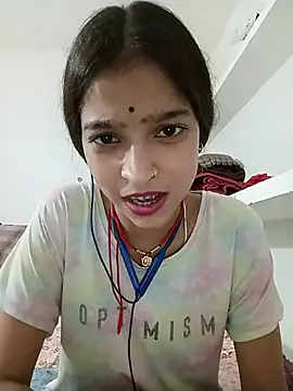 Mohnicute online show from June 4, 8:35 pm