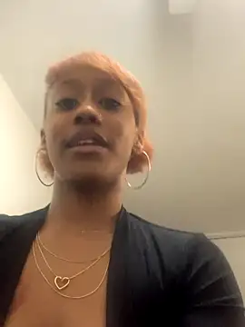 Hefnerbabyy online show from November 18, 6:36 am