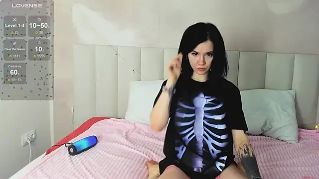 Lina Moony online show from January 10, 8:52 am