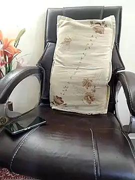 Lovely Shweta online show from November 15, 6:31 pm