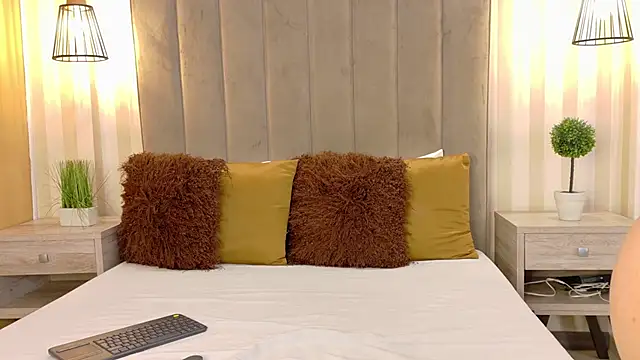 IrisDeLaVega  online show from December 5, 2:07 pm