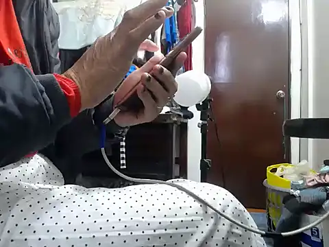 Tiff Dirty69 online show from February 5, 11:35 am