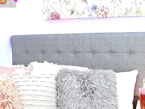 Antonella Lee online show from February 8, 7:06 pm