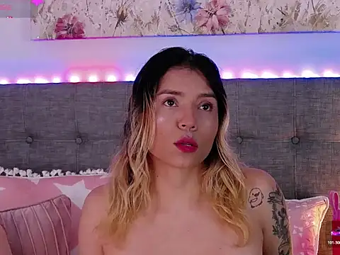 Antonella Lee online show from November 24, 8:00 pm