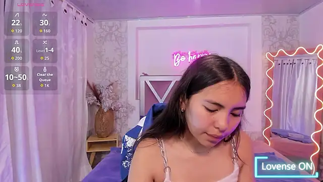 ISABELA TAY online show from February 7, 11:47 am