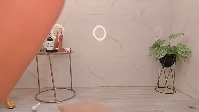 fallon grey online show from January 12, 8:25 pm