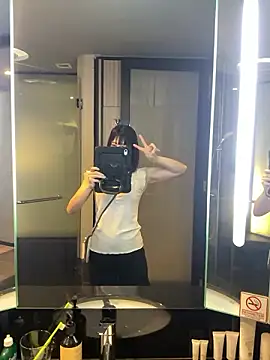 mayumichan13 online show from April 1, 9:23 pm