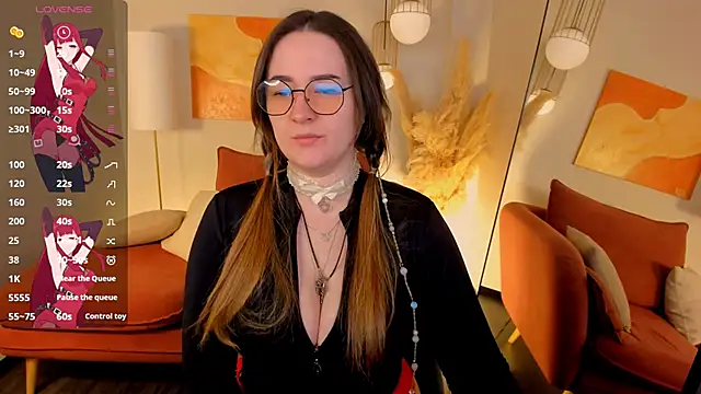 EmmaBloomm online show from February 8, 10:23 pm