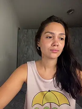 carolsapequinha online show from April 10, 10:32 am