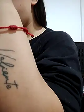 OliviaMartinez2 online show from November 19, 2:22 am