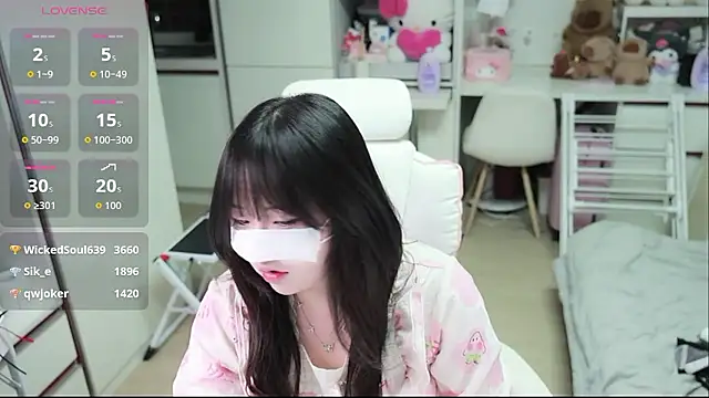 kimhyeona2005 online show from February 23, 3:33 pm