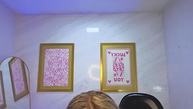 Evy Luxx v online show from March 25, 4:17 am