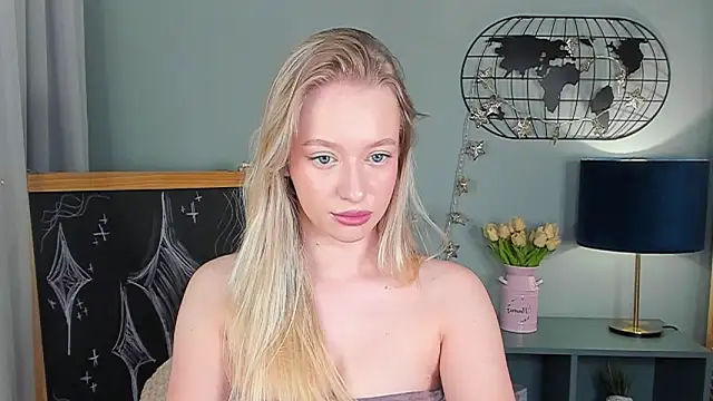 elldiana online show from April 14, 1:49 am