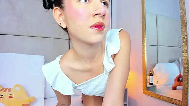 angelaG1 online show from April 20, 8:01 pm