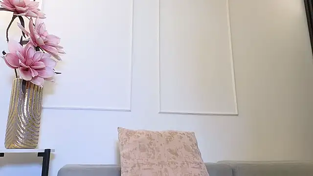 zendayavg online show from January 16, 11:50 am