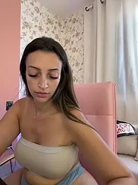 BelleLouise13 online show from February 15, 3:44 pm