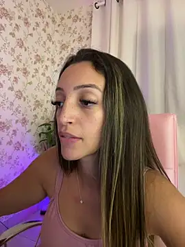 BelleLouise13 online show from February 9, 6:43 pm