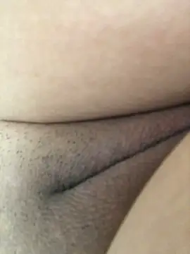  - -menina  veneno - - online show from November 16, 2:50 pm