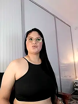 AlinaMilf online show from March 27, 8:20 pm