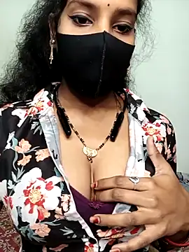 Desi Hot Queen online show from February 3, 4:21 am