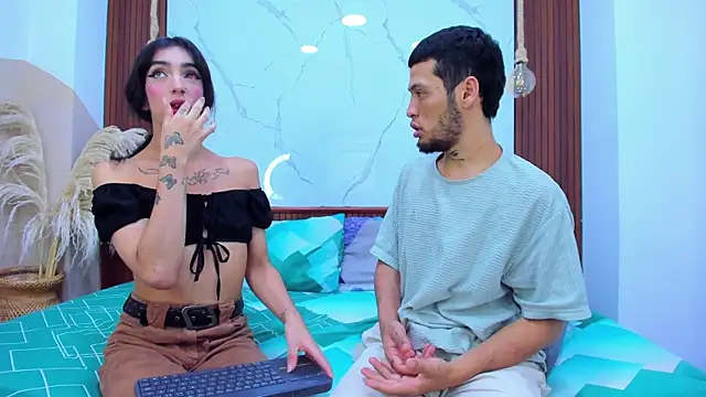 Loversinfire2 online show from April 19, 2:33 am