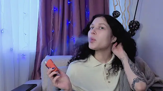 TerrieHerimann online show from November 23, 9:44 am