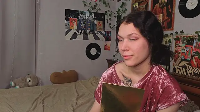 TerrieHerimann online show from November 29, 12:31 pm