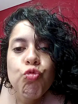 Lapeluda25 online show from December 17, 10:47 pm