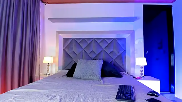 Celestee rosee online show from December 4, 7:47 pm