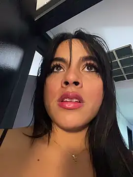 Sophie wyld online show from December 17, 5:22 am