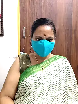 Queen-Neha online show from February 12, 7:04 pm