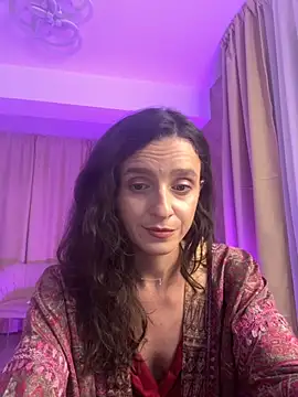 AnnaHarperX online show from October 3, 5:40 pm