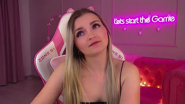 AnnyRaii online show from December 16, 6:41 am