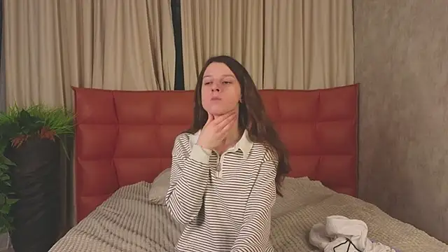 VelvetNyxen online show from January 9, 3:27 pm