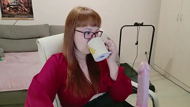 Snapshot of Foxy-lady chatting on October 8, 11:53 pm Foxy-lady online show from October 8, 11:53 pm