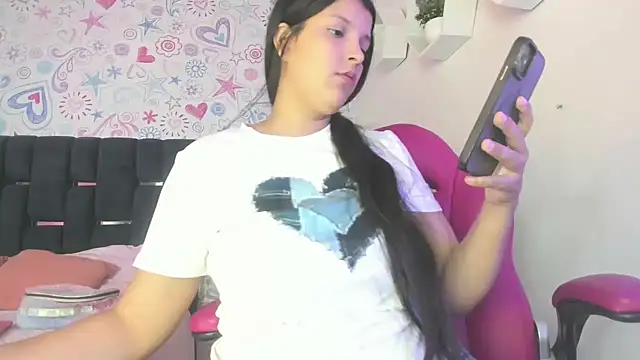 ISA RIVAS online show from December 14, 12:33 pm